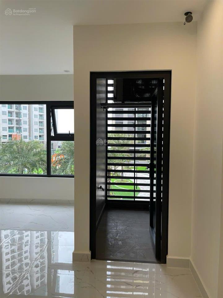 Bán nhanh căn hộ studio 30m2 sẵn sổ  view hồ bơi  beverly solari