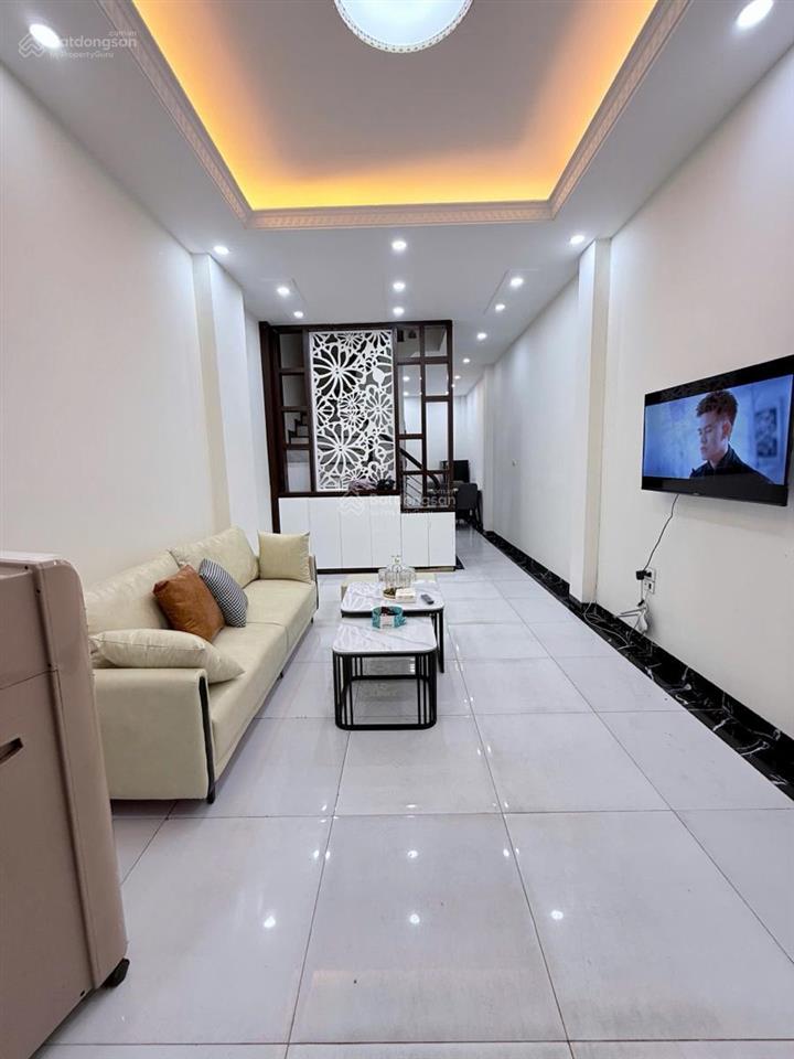 Nhà đẹp trong đê ngọc thụy  ô tô đỗ cổng nhà  37m2 x 4 tầng  sdcc  6.8 tỷ có bớt