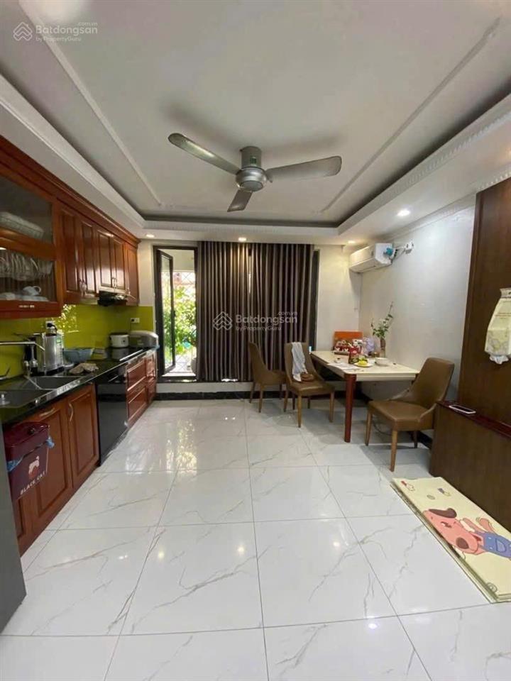 Nhà 6 tầng phố thạch bàn  ô tô ngủ trong nhà  giá 7,5 tỷ có bớt nữa