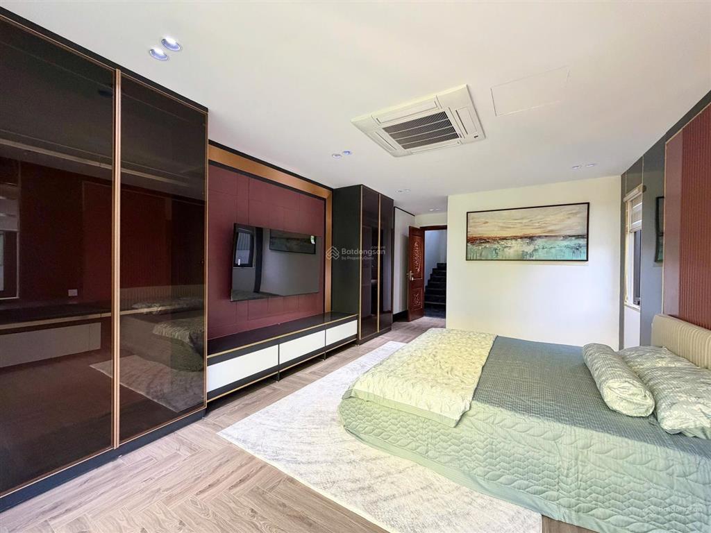 Nhà đẹp 48m x 7 tầng phố nguyễn văn cừ  gia thụy  18,9 tỷ có bớt