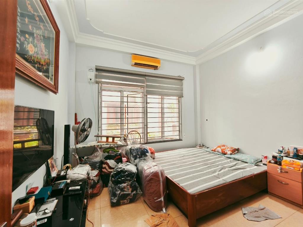 Nhà xinh trung tâm phố bồ đề  ô tô đỗ trước cửa nhà  8,9 tỷ có bớt
