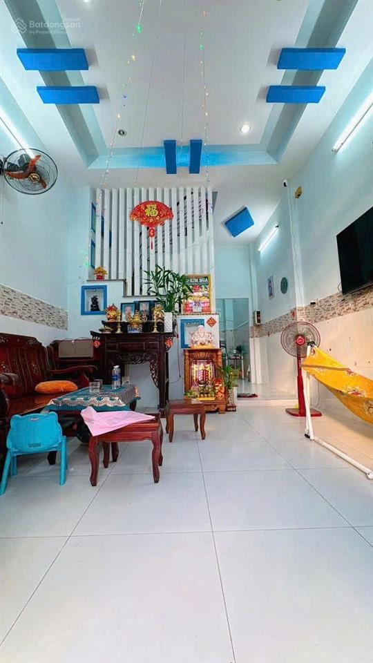 Bán gấp nhà 2 lầu khu vực tp. hồ chí minh full thổ 80m², 2 tỷ 390 triệu