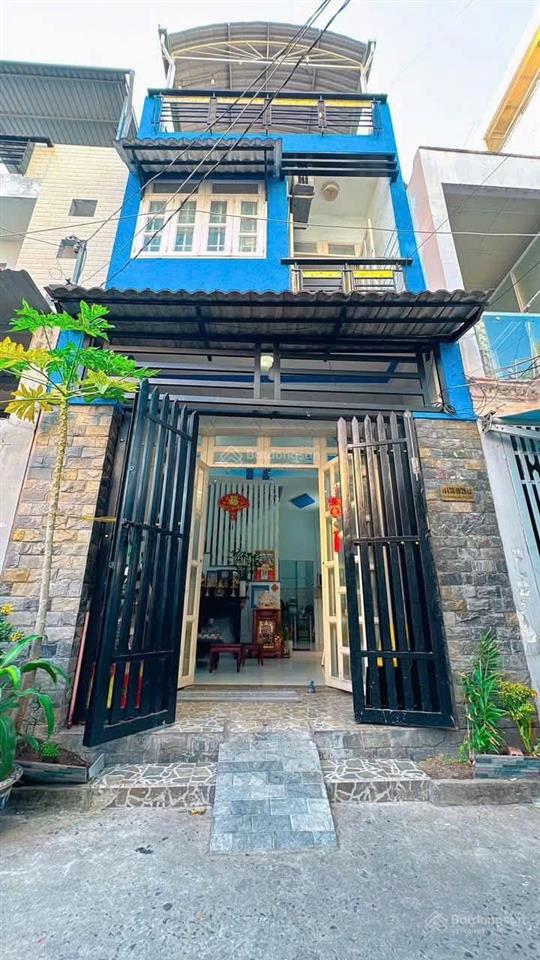 Bán gấp nhà 2 lầu khu vực tp. hồ chí minh full thổ 80m², 2 tỷ 390 triệu
