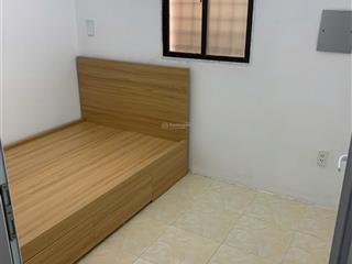 Căn hộ độc lập tại tầng 3 2 ngủ, 1 bếp + khách, 1 vs, 1 khu giặt phơi trong nhà,