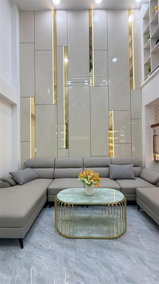 Bán nhà mới 4,5 tầng nội thất gần chợ phạm văn bạch 4x11