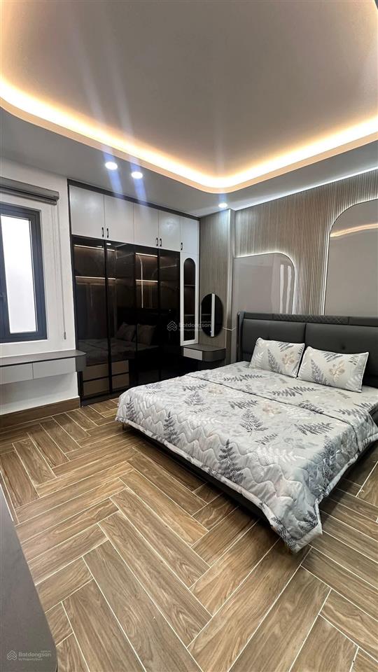 Kẹt tiền giảm mạnh giá hẻm 5m khu khang gia 4x16 xây 4 tầng nội thất
