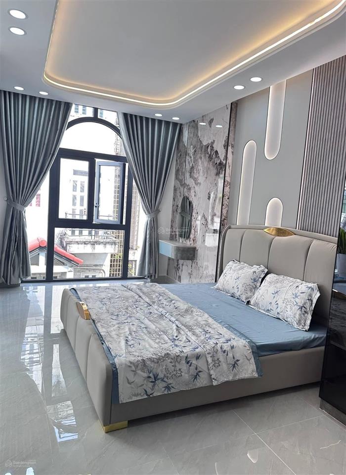 Kẹt tiền giảm mạnh giá hẻm 5m khu khang gia 4x16 xây 4 tầng nội thất