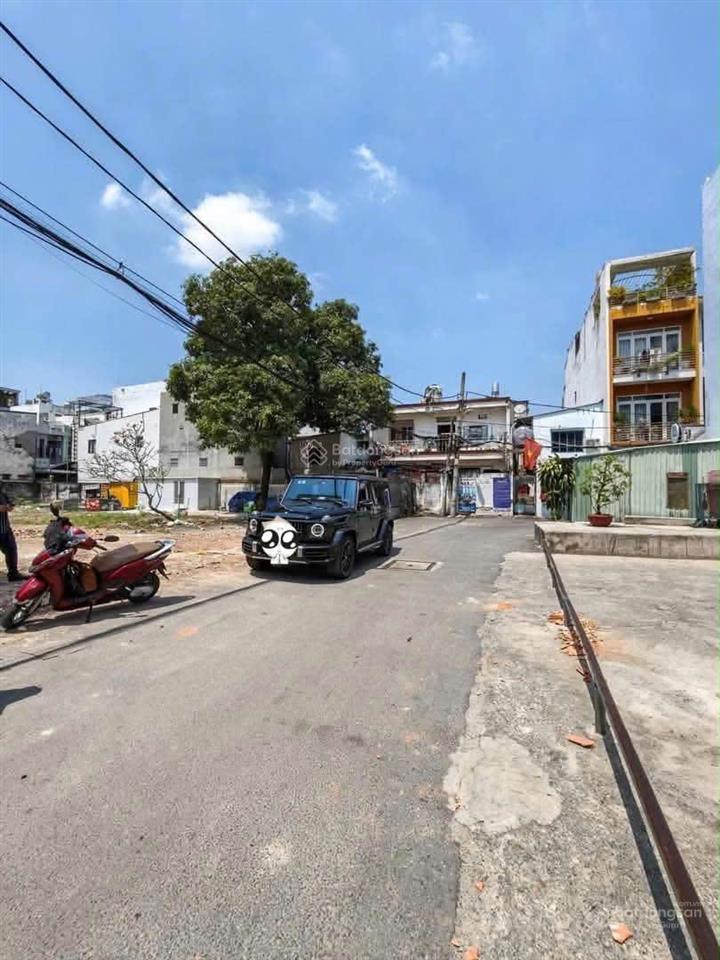 Chính chủ gửi bán lô đất ở gò vấp 92m2 giá chỉ 9 tỷ, đường trước 8m thông thoáng