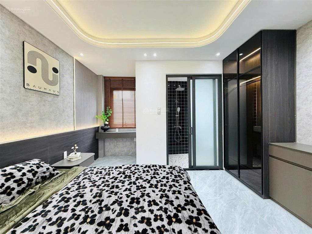 Cần tiền xoay vốn kinh doanh chủ cần bán gấp nhà đẹp hẻm 7 chỗ full nội thất quang trung 7.x tỷ