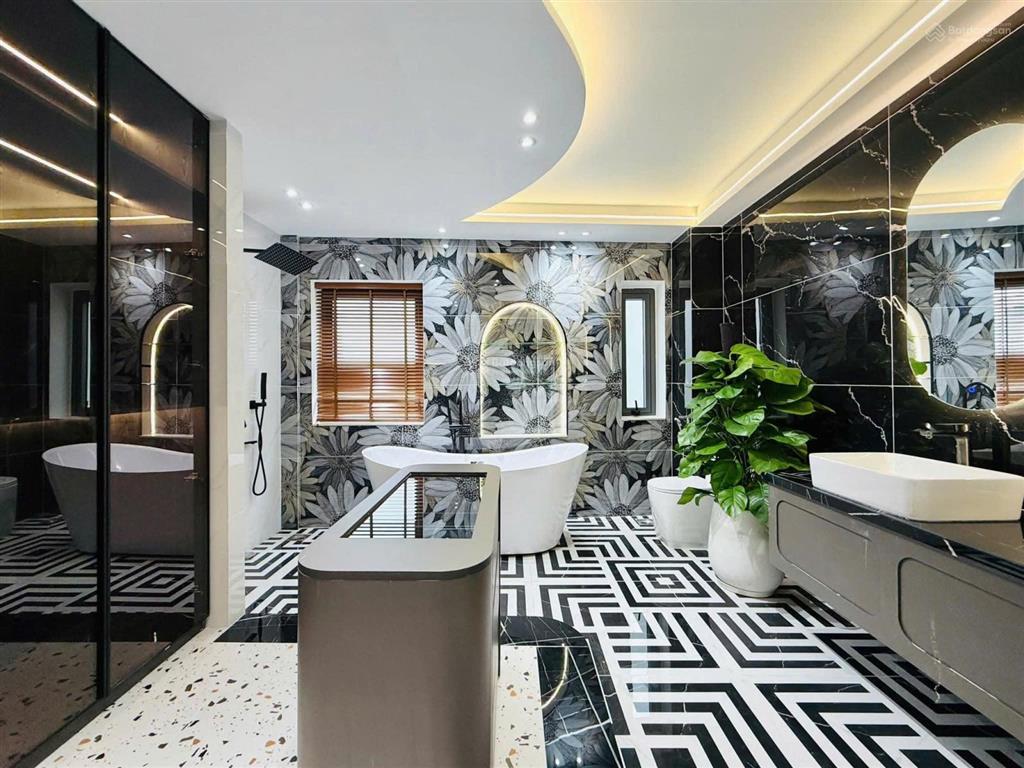 Cần tiền xoay vốn kinh doanh chủ cần bán gấp nhà đẹp hẻm 7 chỗ full nội thất quang trung 7.x tỷ