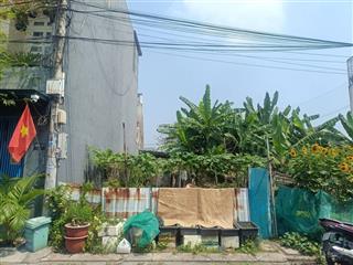 Bán đất thới tam thôn 6 hóc môn  đất 5,5x15 đường nhựa 7m, xây dựng tự do, gần ngã 5 tam đông