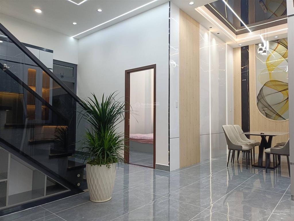 Nhà 1 lầu tum 8,2x13 hẻm nhựa 6m thông 2/ huỳnh thị na