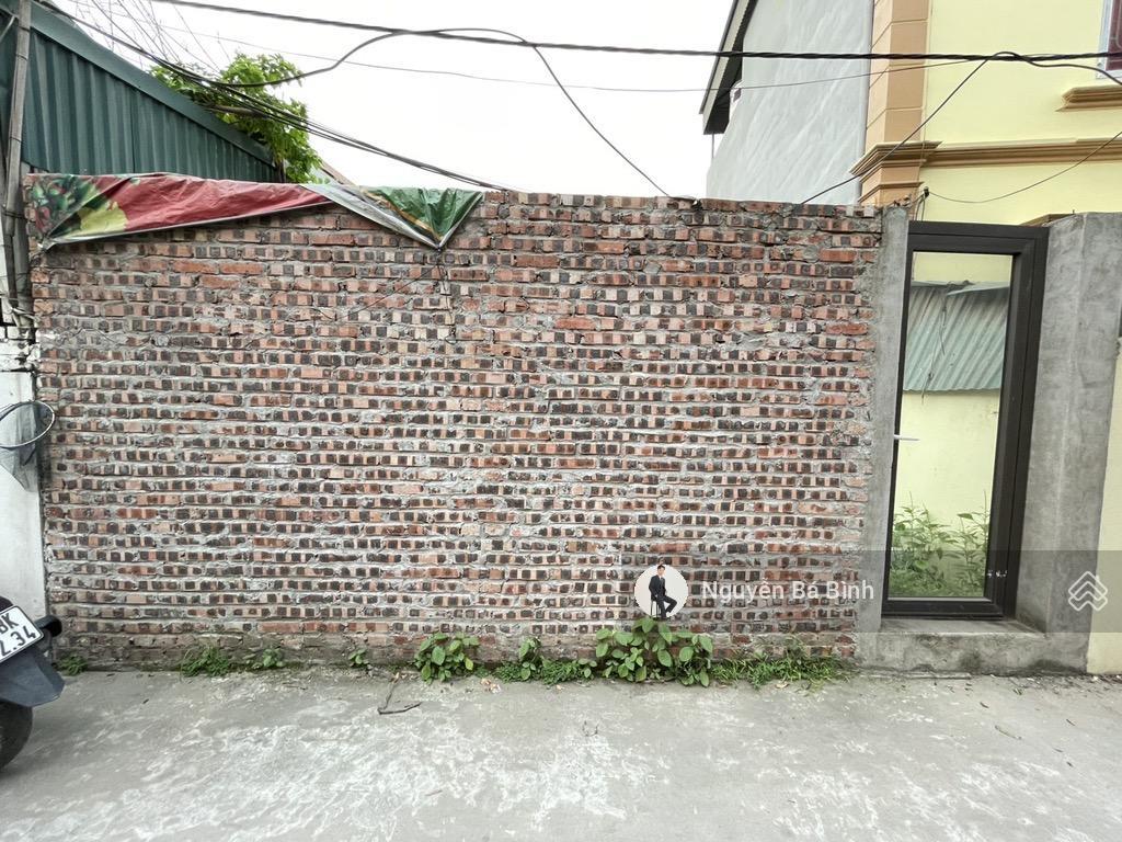 Đường đê vàng, đất đẹp cổ bi  gần ô tô tránh  ô tô vào đất  diện tích rộng  giá tốt