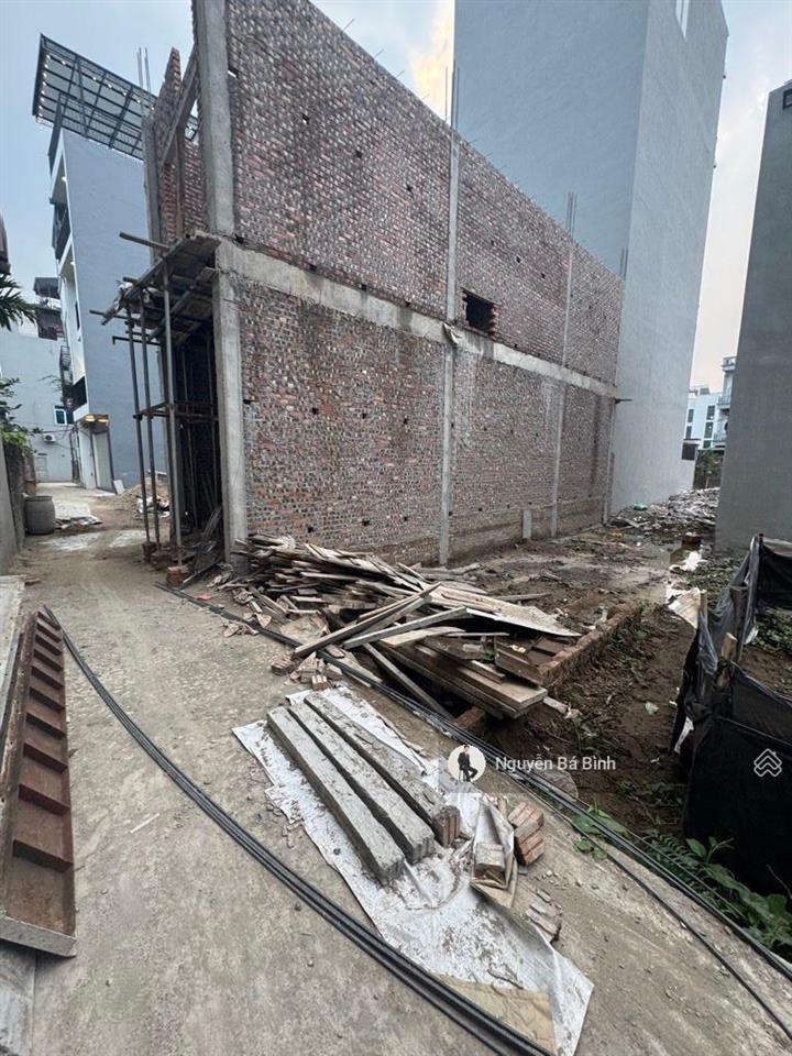 Chính chủ cần bán gấp lô đất cực đẹp 45m2 tại trung tâm phúc lợi đường thông diện tích lớn