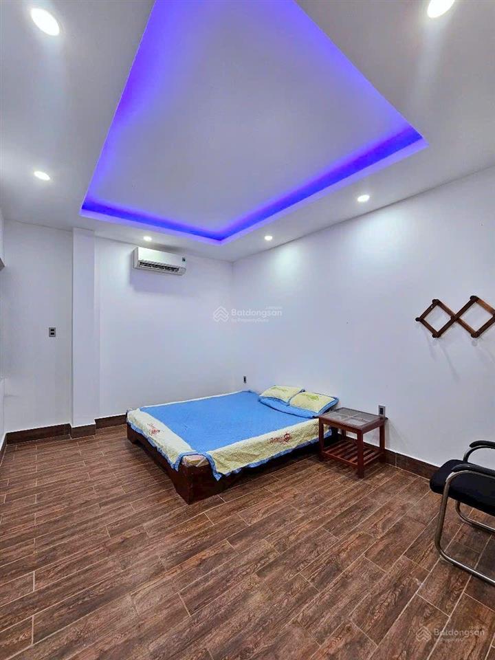 Cho thuê nhà 7 phòng ngủ khu dân cư vĩnh phú 1