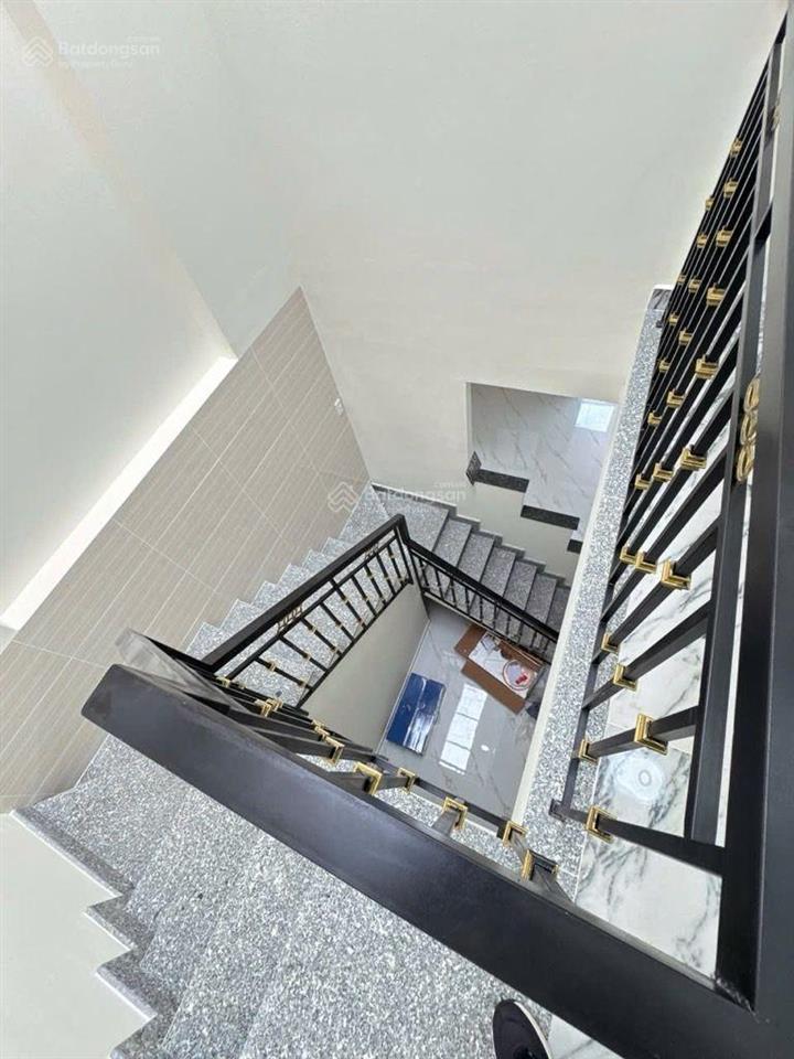 Nguyễn thượng hiền  bình thạnh  66m2  cn 87m2  ngang 5.5m nở hậu  trệt lầu 3pn 4vs  6,5 tỷ