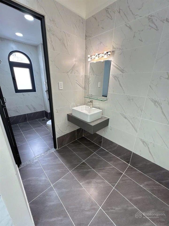 Nguyễn thượng hiền  bình thạnh  66m2  cn 87m2  ngang 5.5m nở hậu  trệt lầu 3pn 4vs  6,5 tỷ