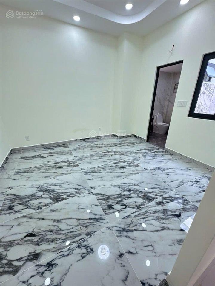 Nguyễn thượng hiền  bình thạnh  66m2  cn 87m2  ngang 5.5m nở hậu  trệt lầu 3pn 4vs  6,5 tỷ