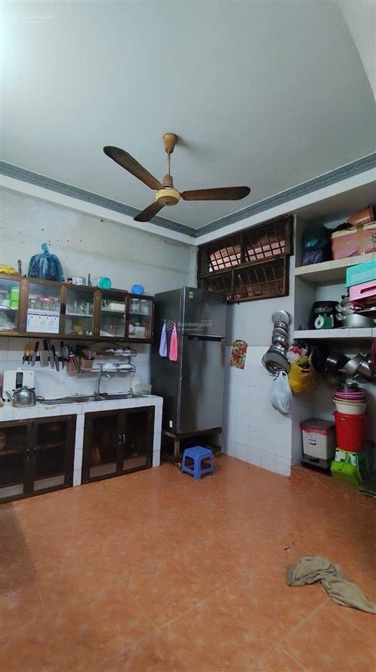 Chính chủ xây cứng p25 bình thạnh
70m2 x 4 lầu đúc  10p ngủ  hxh 10m chỉ 9,88 tỷ tl