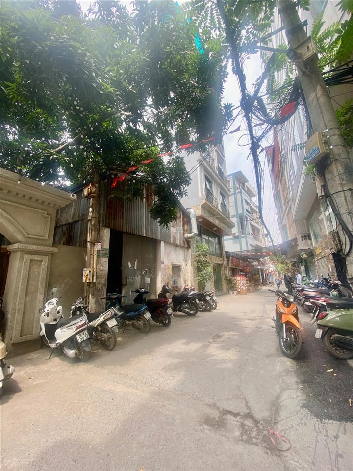 Tôi cần bán gấp trong tuần nhà phố vũ ngọc phan, láng thượng, đống đa, 50 tỷ, 144m2  0912 256 ***