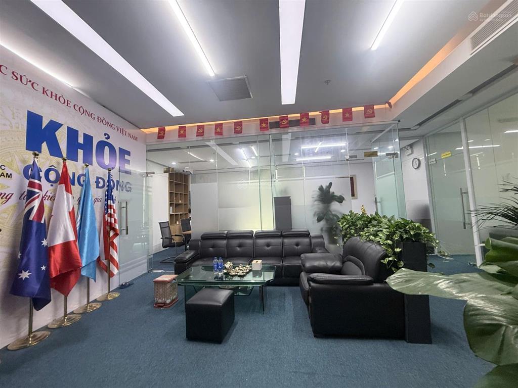 Bán sàn thương mại 500m² usilk city văn khê  sổ hồng lâu dài  dòng tiền 150 triệu/tháng  32 tỷ