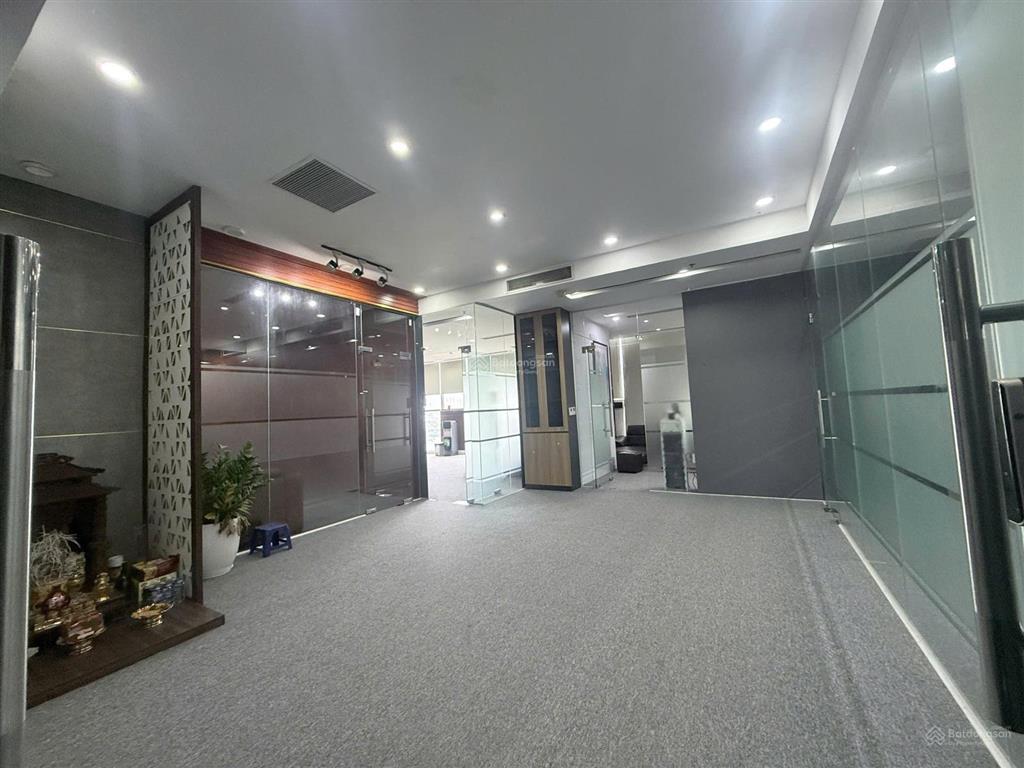Bán sàn thương mại 500m² usilk city văn khê  sổ hồng lâu dài  dòng tiền 150 triệu/tháng  32 tỷ