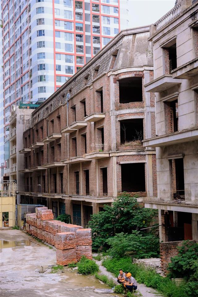Tôi cần bán gấp shophouse đẹp, tại định công, hoàng mai 35 tỷ, 100m2 5t,  0912 256 ***