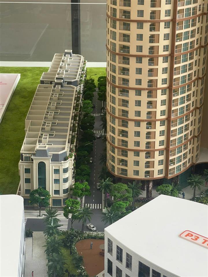 Tôi cần bán gấp shophouse đẹp, tại định công, hoàng mai 35 tỷ, 100m2 5t,  0912 256 ***