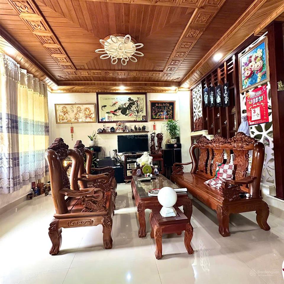 2 căn nhà 3 tầng từ dân  lô góc 2 mặt tiền 207,5m. ngang 11m kqh ngọc anh, phú thượng, tp huế.