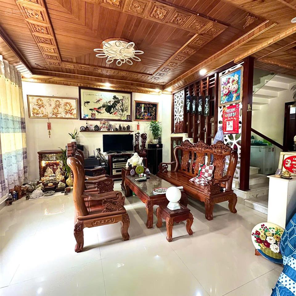 2 căn nhà 3 tầng từ dân  lô góc 2 mặt tiền 207,5m. ngang 11m kqh ngọc anh, phú thượng, tp huế.