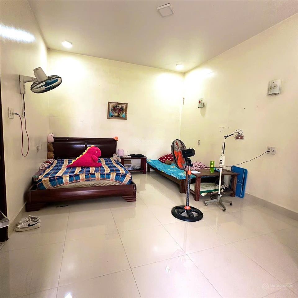 2 căn nhà 3 tầng từ dân  lô góc 2 mặt tiền 207,5m. ngang 11m kqh ngọc anh, phú thượng, tp huế.