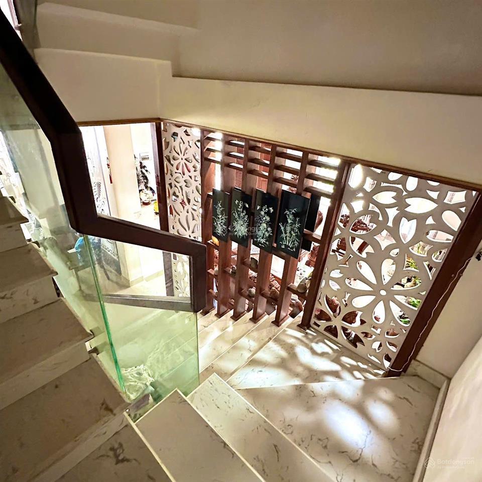 2 căn nhà 3 tầng từ dân  lô góc 2 mặt tiền 207,5m. ngang 11m kqh ngọc anh, phú thượng, tp huế.