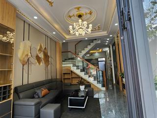 Hot nhà 4 tầng full nội thất khu compound sát mt đường lò lu, giá 7 tỷ gần vinhome q9, vđ3
