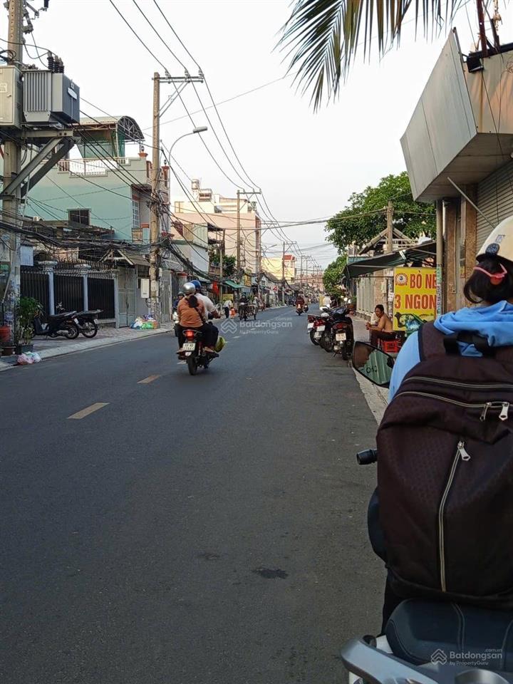 Bán gấp nhà cạnh kđt vạn phúc city nhỏ xinh chỉ 4.xtỷ đs 2, ql13, cc urban
