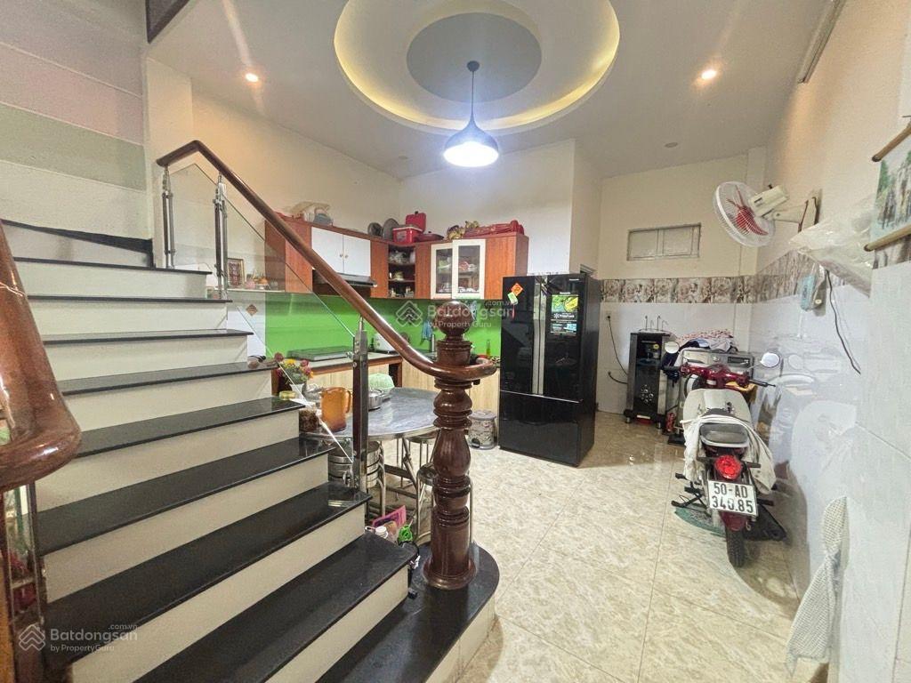 Sát vinhomes q9 nhà 3 tầng chỉ 5.99 tỷ khu phân lô dân trí cao cạnh đ. nguyễn xiển