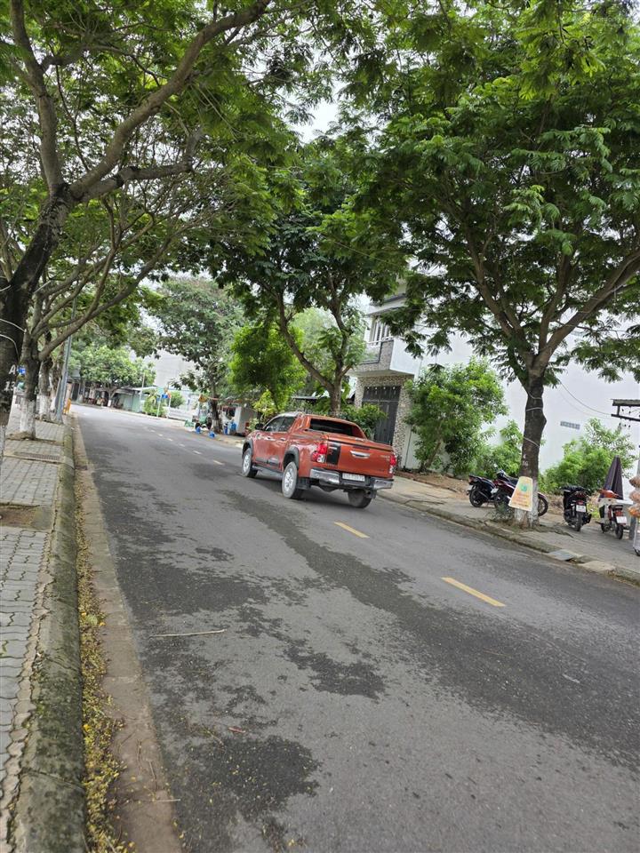 Nhà 4 tầng 100m2 chỉ 12.x tỷ thang máy view hồ, kdt đông tăng long lã xuân oai, nguyễn duy trinh,