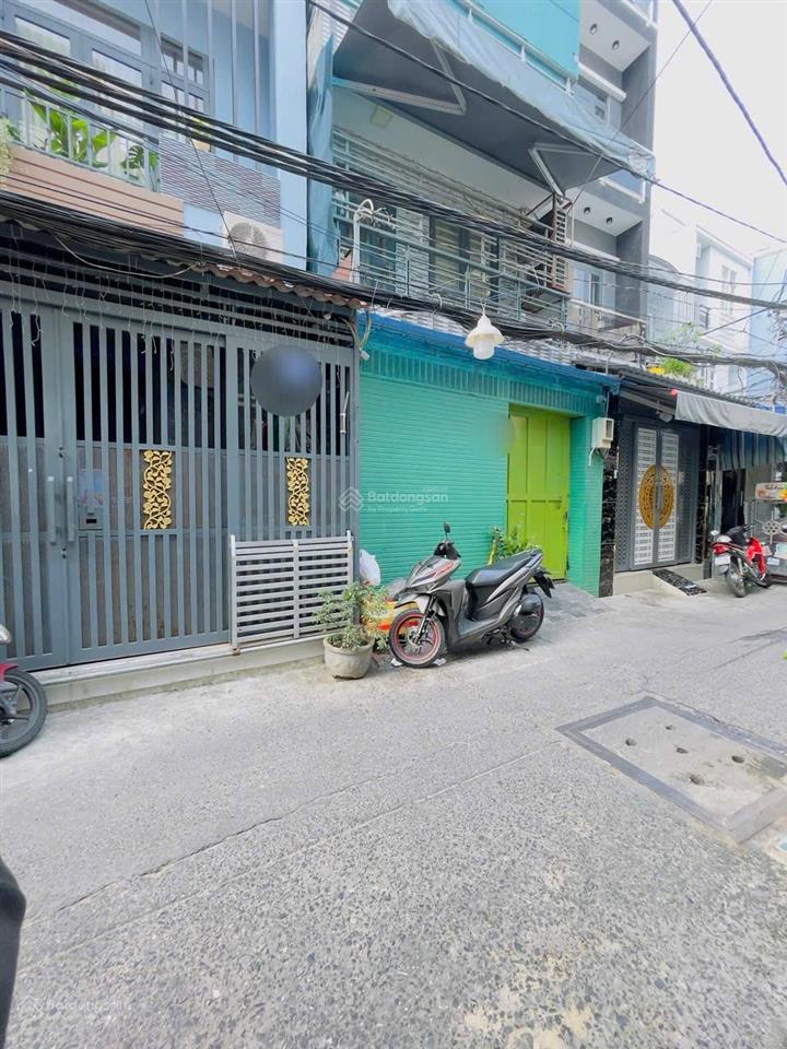 Bán chdv mặt tiền hẻm 1/  6 tầng 16 phòng  vị trí tại trung tâm quận 4 thông tin chi ti