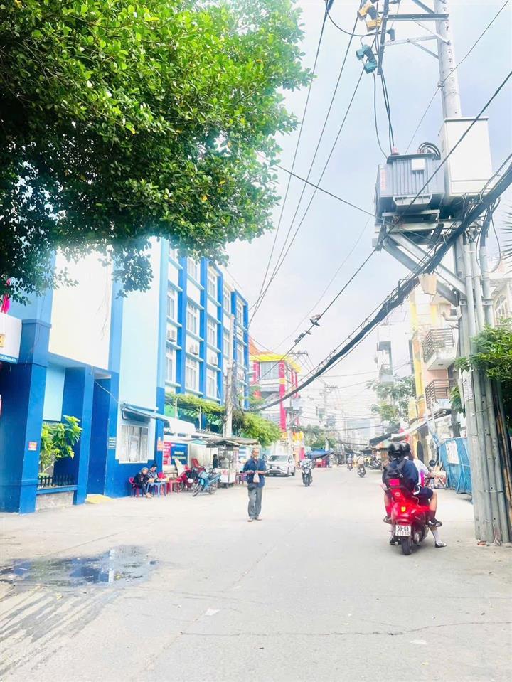 Bán chdv mặt tiền hẻm 1/  6 tầng 16 phòng  vị trí tại trung tâm quận 4 thông tin chi ti