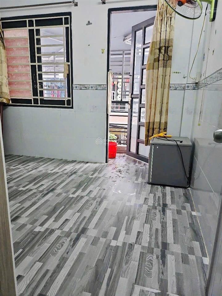 Bán chdv mặt tiền hẻm 1/  6 tầng 16 phòng  vị trí tại trung tâm quận 4 thông tin chi ti