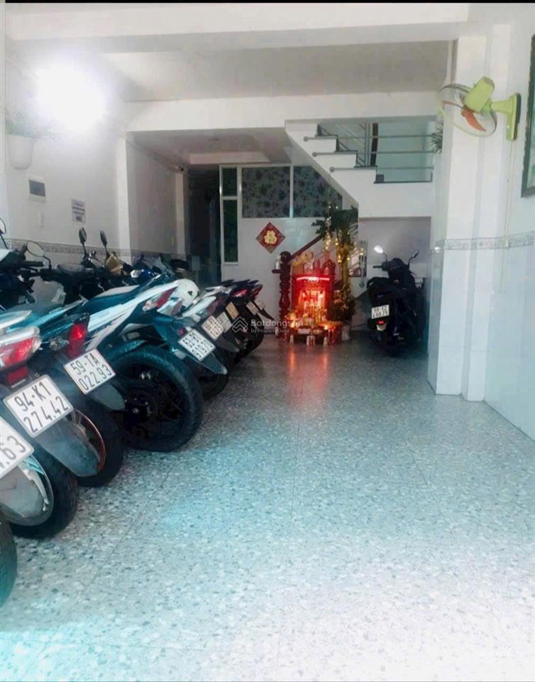 Bán chdv mặt tiền hẻm 1/  6 tầng 16 phòng  vị trí tại trung tâm quận 4 thông tin chi ti