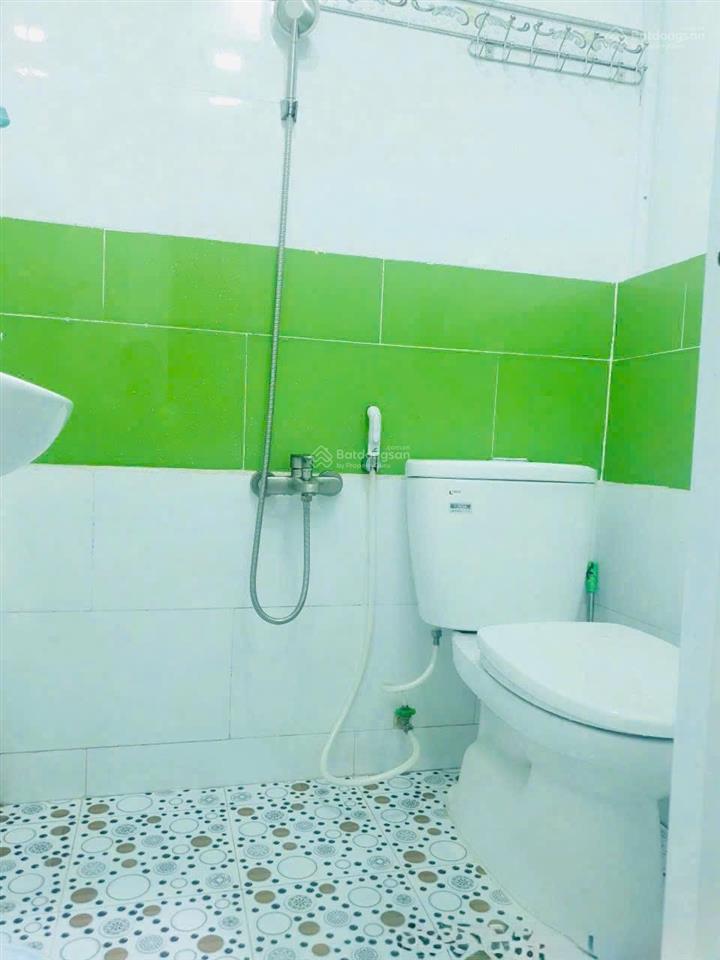 Bán chdv mặt tiền hẻm 1/  6 tầng 16 phòng  vị trí tại trung tâm quận 4 thông tin chi ti