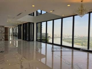 Duy nhất căn penthouse, 347m2, có nội thất cơ bản chỉ 8000$ ở lumiere riverside