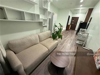 Cho thuê nhanh căn studio đẹp ở the sun avenue, 37m2 đủ nội thất, 13 triệu đang trống sẵn