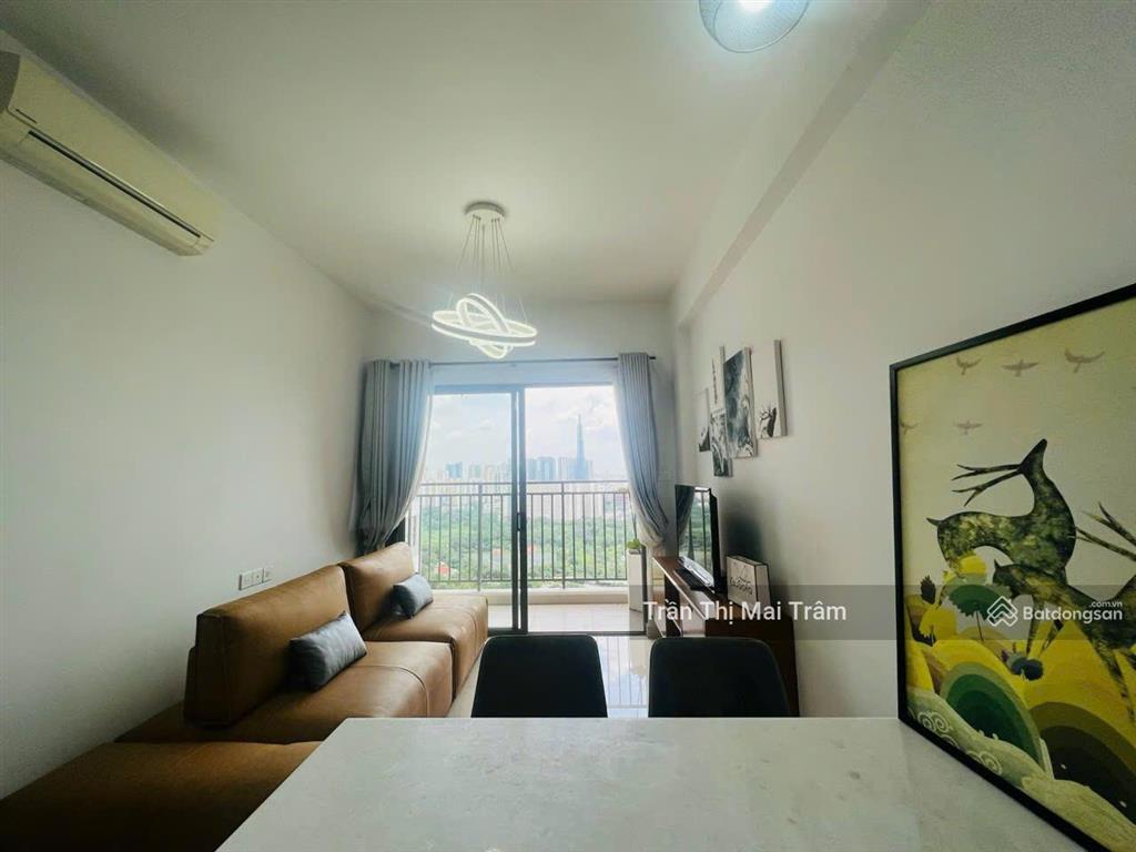 Dọn vào liền căn 2 phòng ngủ, 76m2,the sun avenue chỉ 18 triệu, view landmark 81
