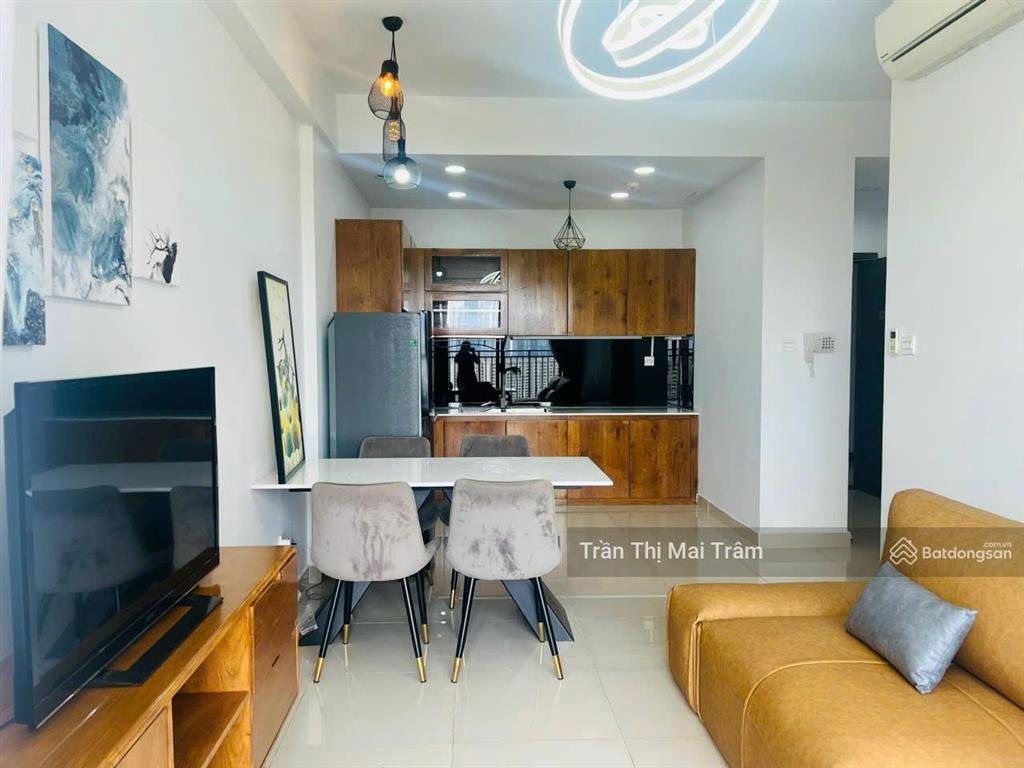 Dọn vào liền căn 2 phòng ngủ, 76m2,the sun avenue chỉ 18 triệu, view landmark 81