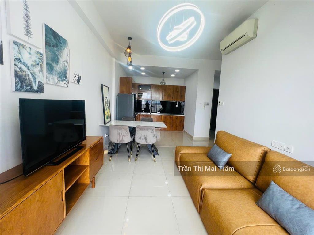 Dọn vào liền căn 2 phòng ngủ, 76m2,the sun avenue chỉ 18 triệu, view landmark 81