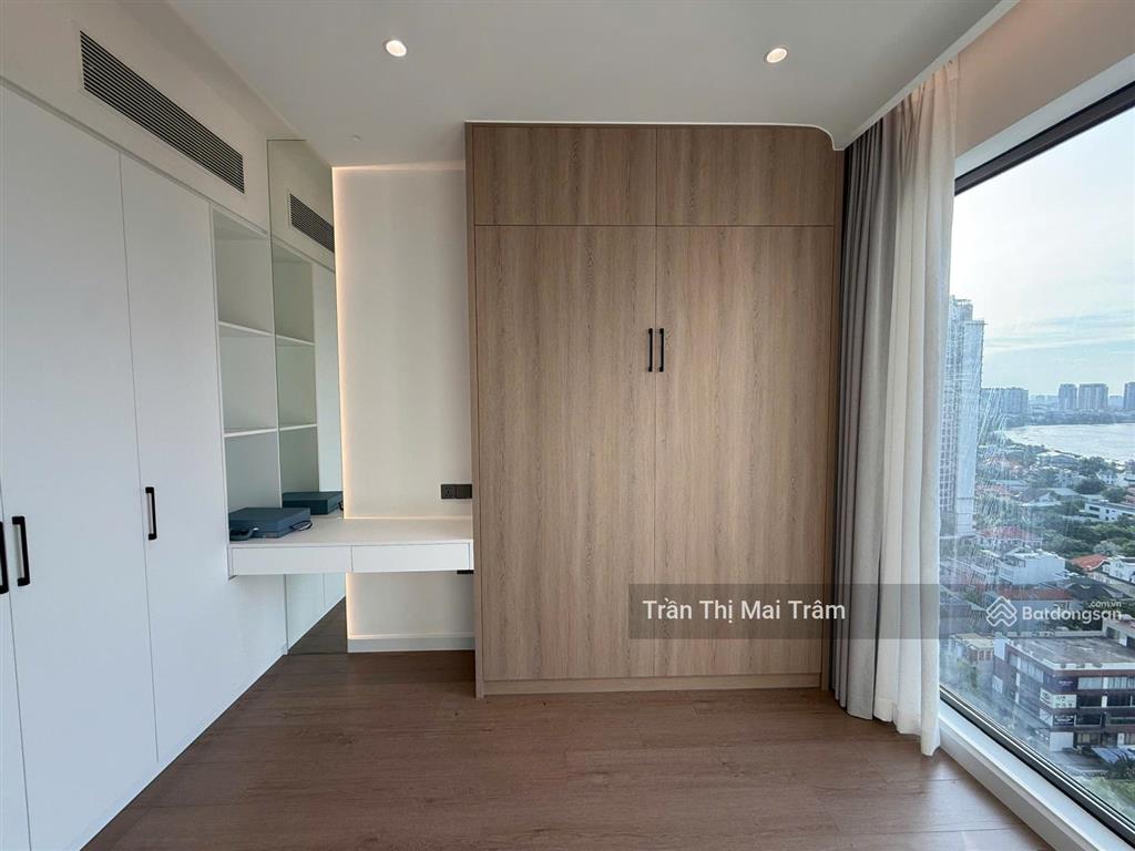 Gọi cho em đi xem căn 2pn view sông 100m², đầy đủ nội thất gateway thảo điền này 58 triệu thôi ạ