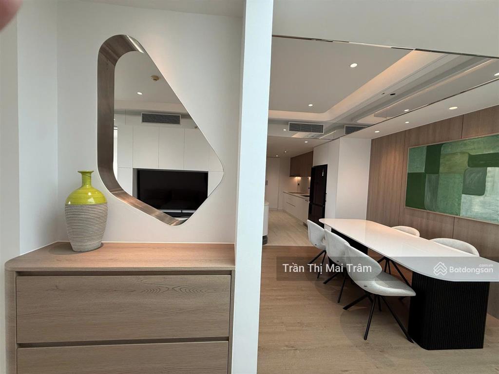 Gọi cho em đi xem căn 2pn view sông 100m², đầy đủ nội thất gateway thảo điền này 58 triệu thôi ạ
