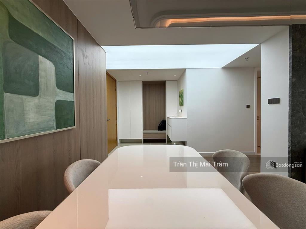 Gọi cho em đi xem căn 2pn view sông 100m², đầy đủ nội thất gateway thảo điền này 58 triệu thôi ạ