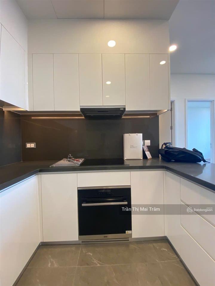 Cho thuê 2pn 93m2 the berkley thảo điền, ntcb giá tốt khi mới ac ơi, 45 triệu gọi em trâm liền ạ